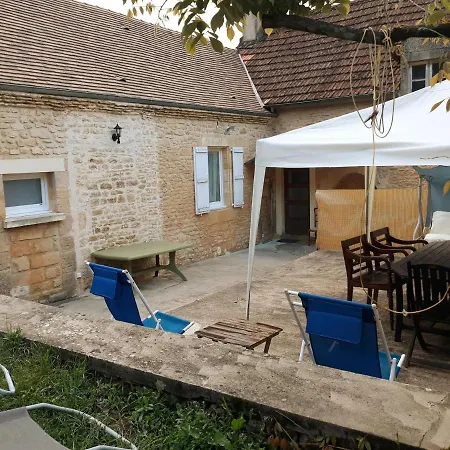 Du Bouyssou Holiday home